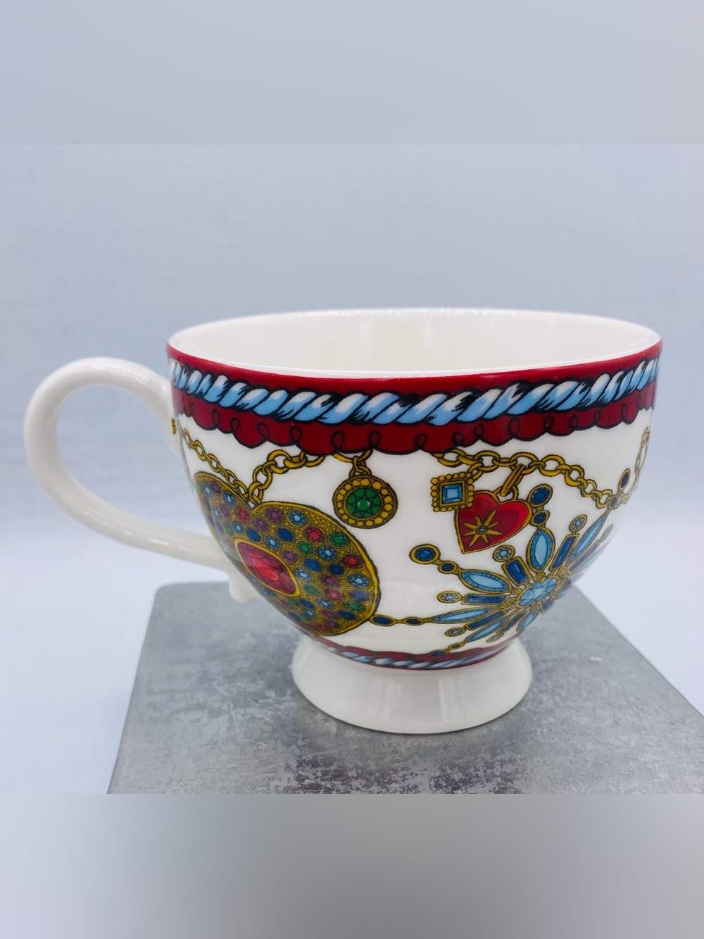 Brighton Coffee Tea Latte Large 16oz Jeweled Heart Charm Motif Ceramic Mug